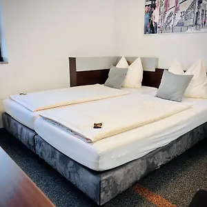  Albergue City-hostel Koeln-riehl Alemanha