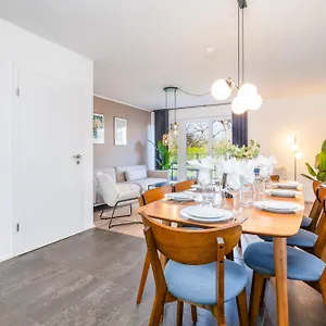 Wohnglueck Frisches & Gemuetliches Design Mit Bbq, Garten & Arbeitsplatz Ferienhaus